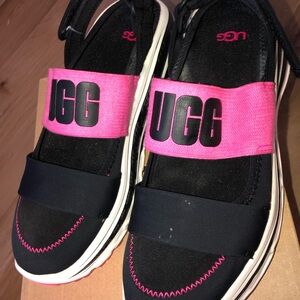 UGG Slingback runner sneaker size 10